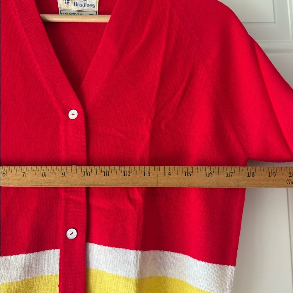 VTG Size 34 Bradlees Acrylic Cardigan Made In Italy - Picture 5 of 6